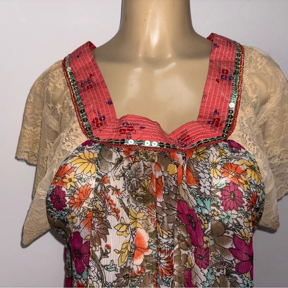 Free People Lace Sequins Boho Chic Sheer Short Sleeve Floral Blouse Size Small - Picture 2 of 5